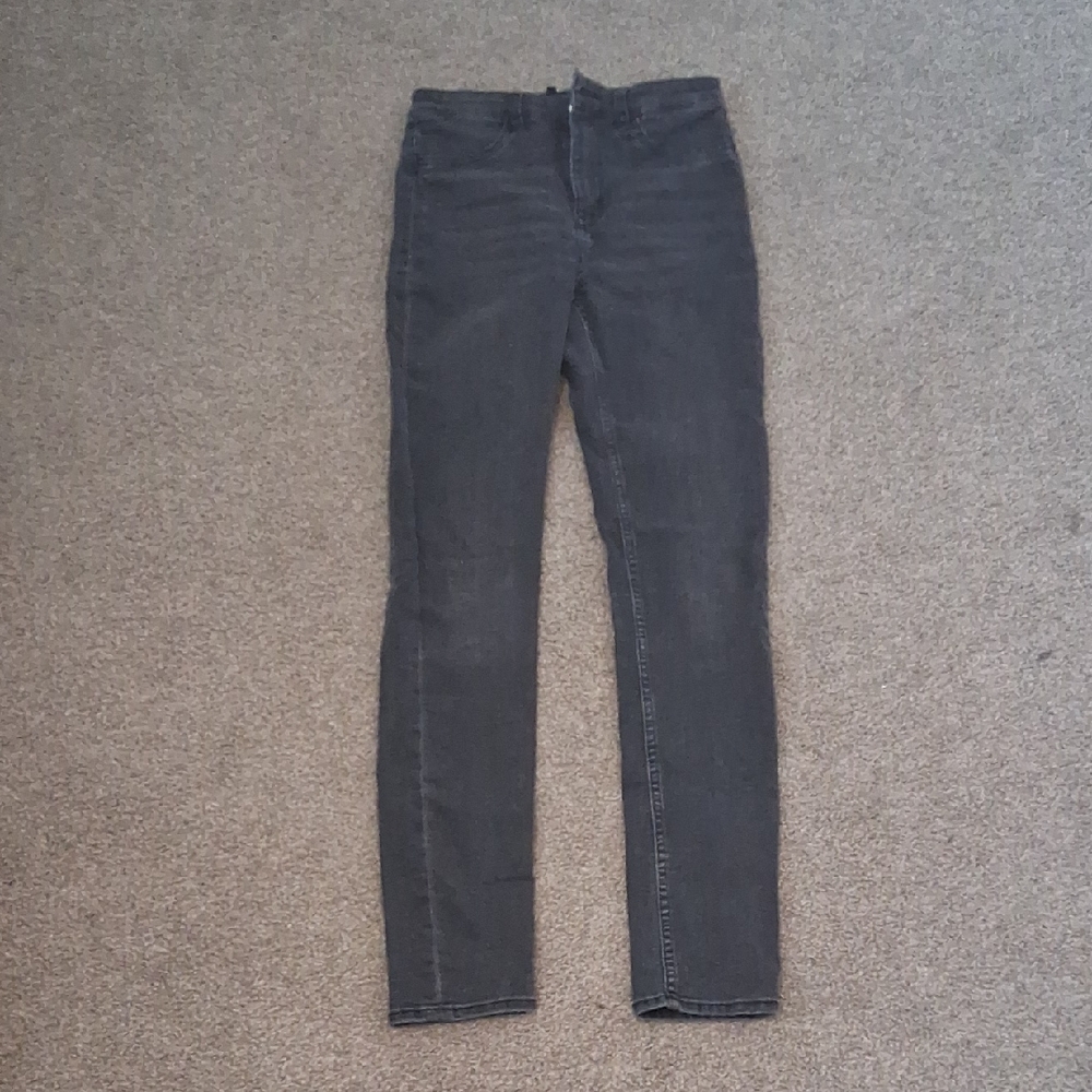 H&M Gray Skinny Jeans Versatile Style